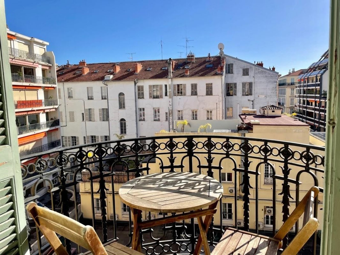 Property photo in Carre d'Or