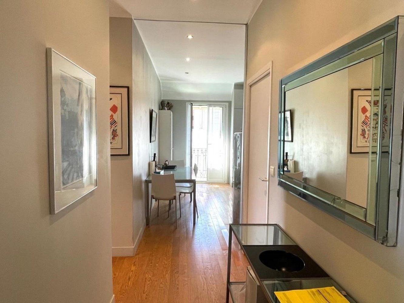 Property photo in Carre d'Or