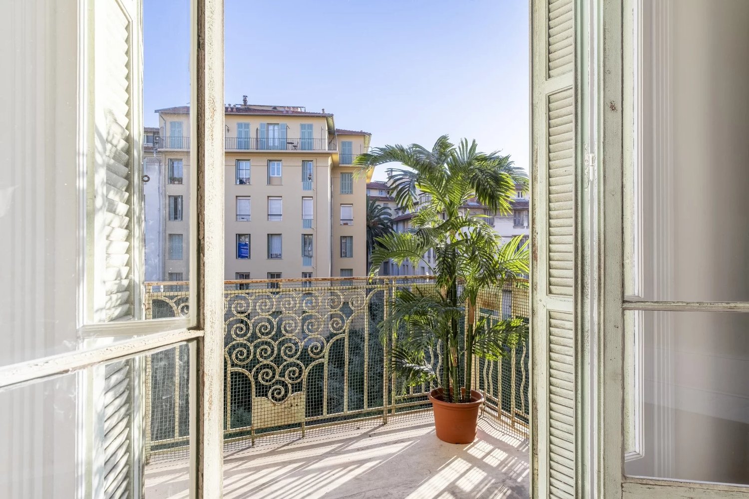 Property photo in Carre d'Or