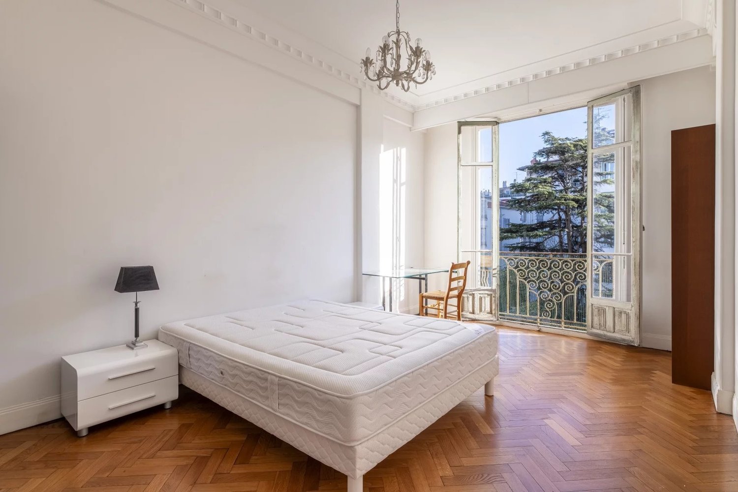 Property photo in Carre d'Or