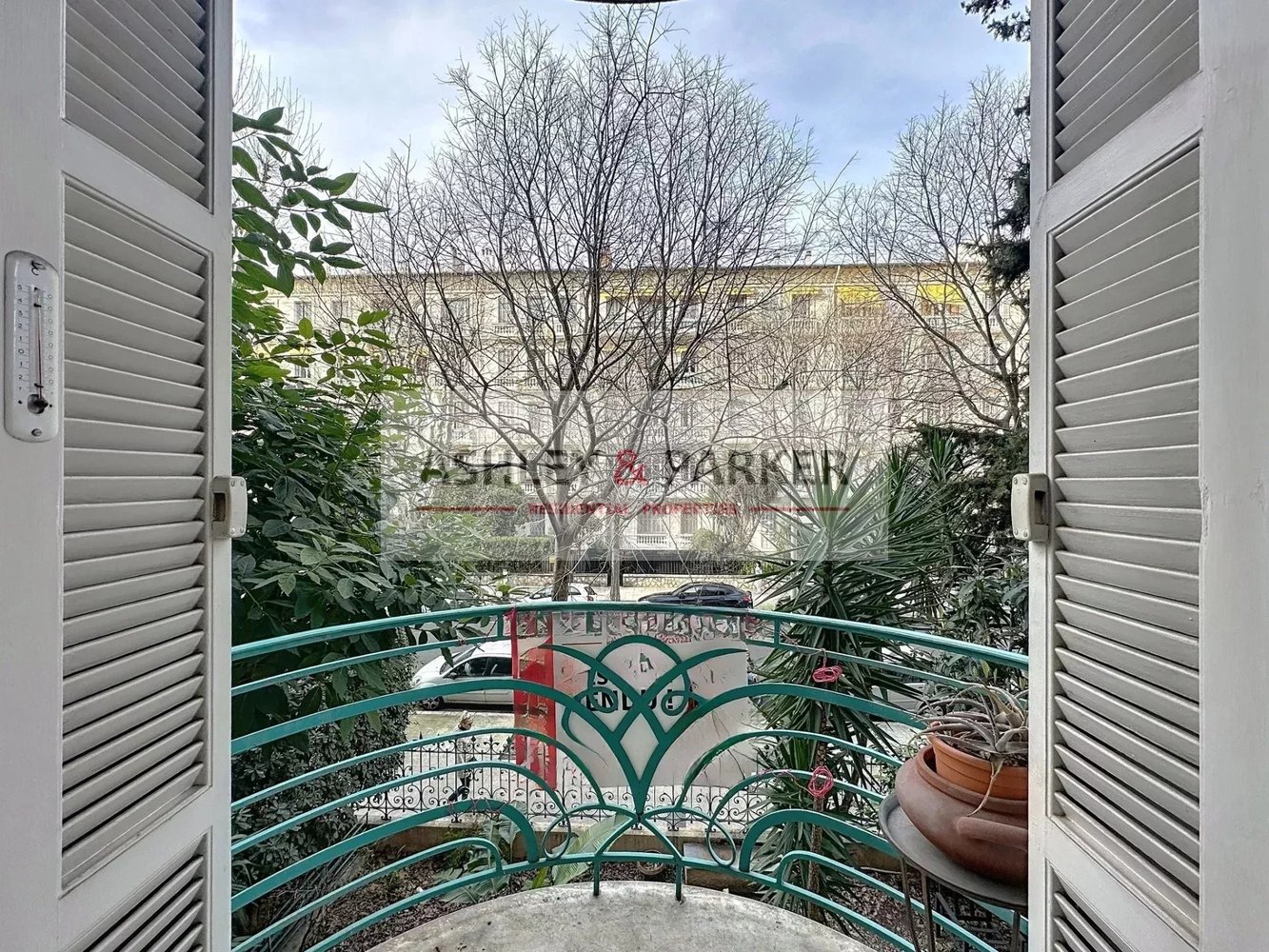 Property photo in Carre d'Or