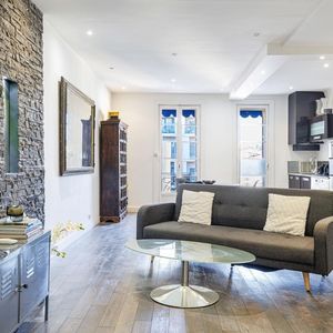 Property in Carre d'Or