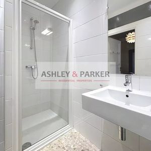 Property in Carre d'Or