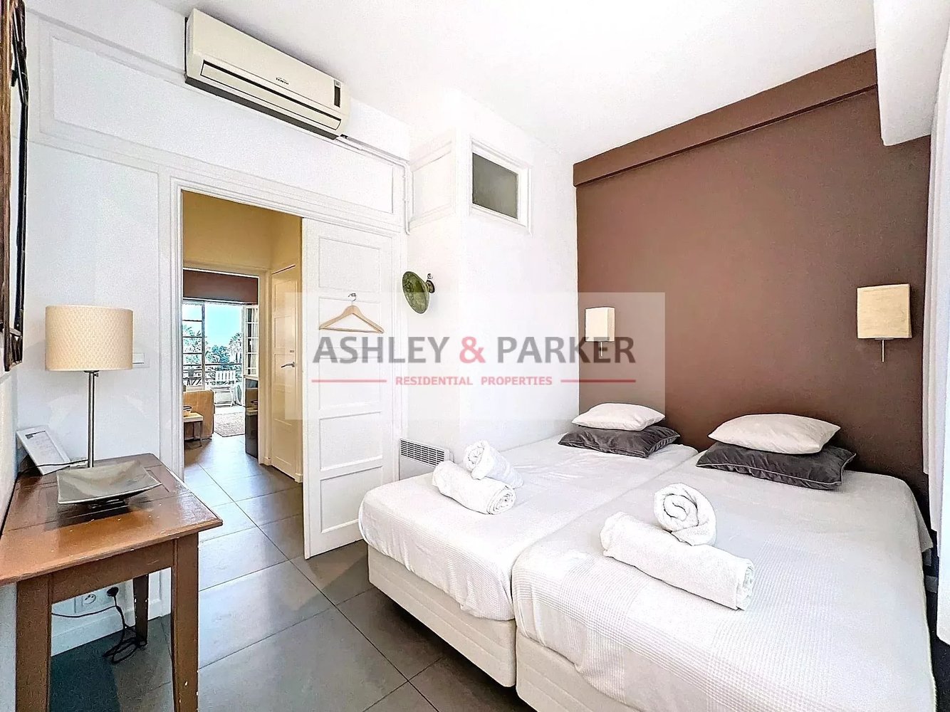 Property photo in Carre d'Or