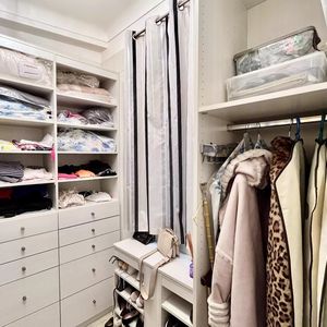 Property in Carre d'Or