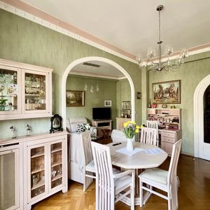 Property in Carre d'Or