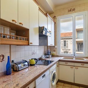 Property in Carre d'Or