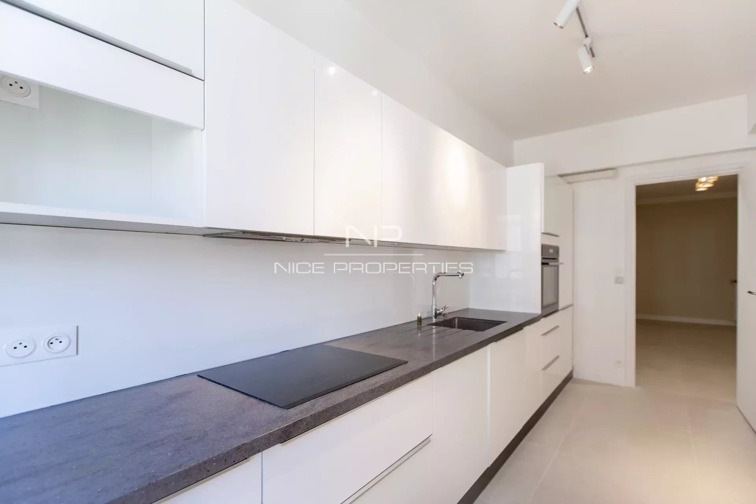 Property photo in Musicians Quarter