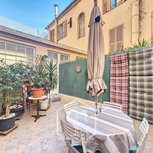 Property in Musicians Quarter