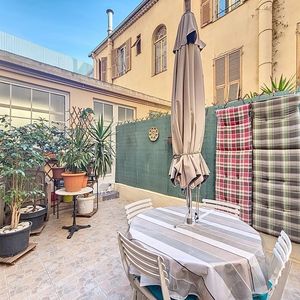 Property in Musicians Quarter