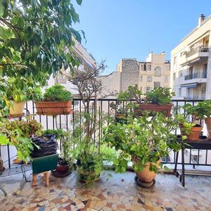 Property in Musicians Quarter