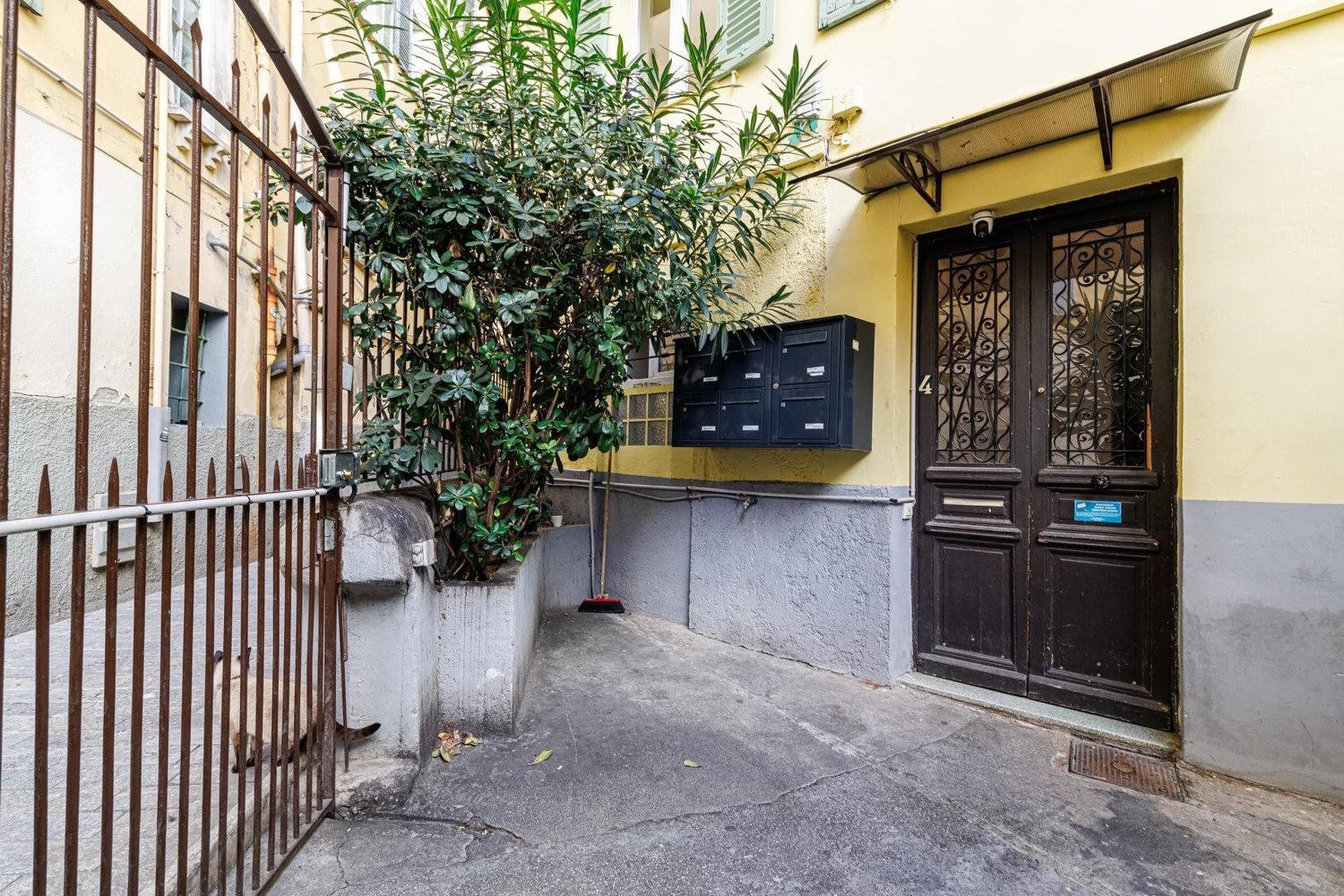 Property photo in Port