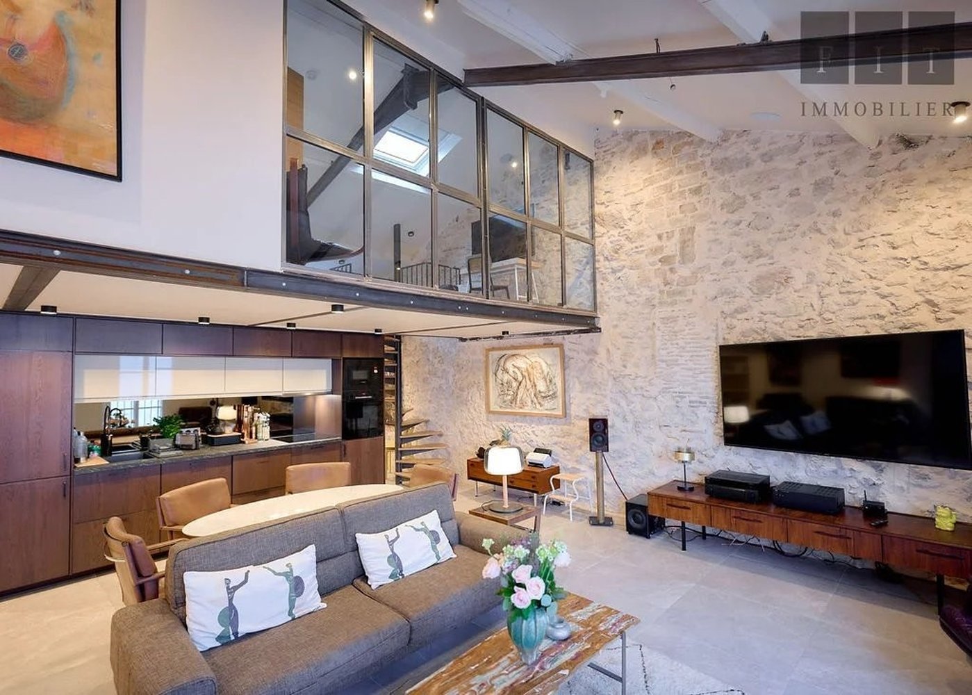 Property photo in Port