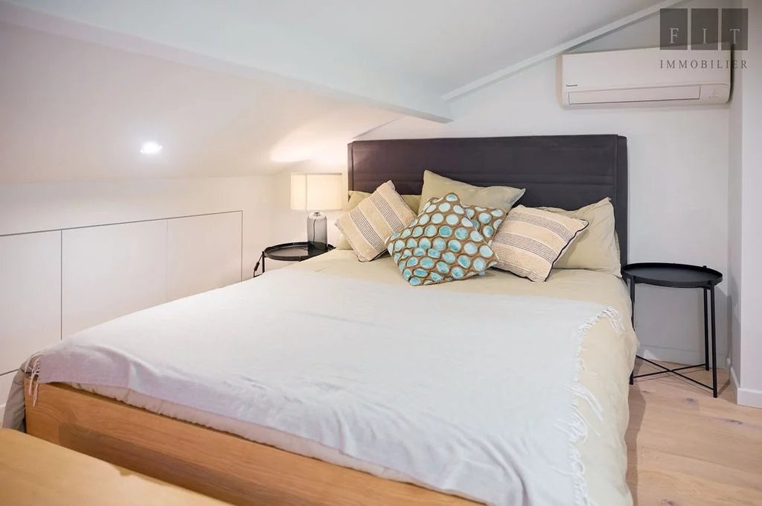 Property photo in Port