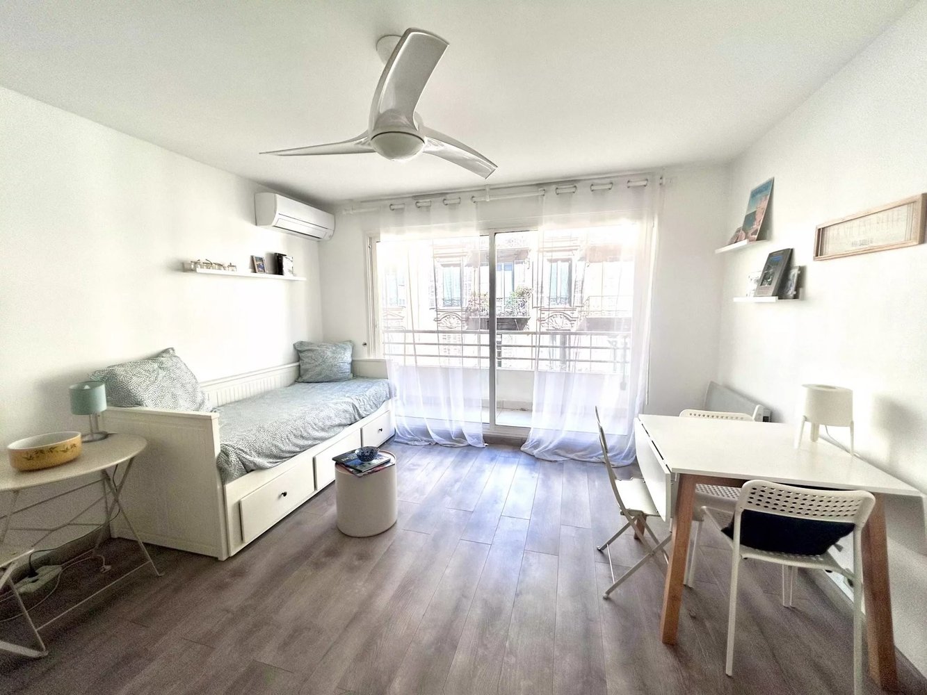 Property photo in Port