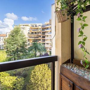 Property in Carre d'Argent