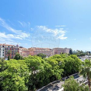 Property in Carre d'Argent