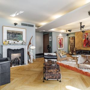 Property in Carre d'Or