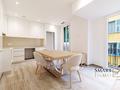 Thumbnail photo