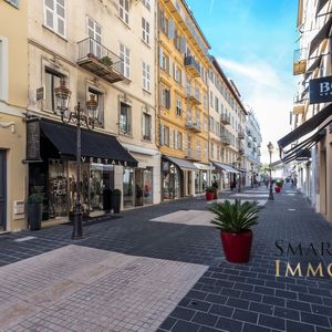 Property in Carre d'Argent