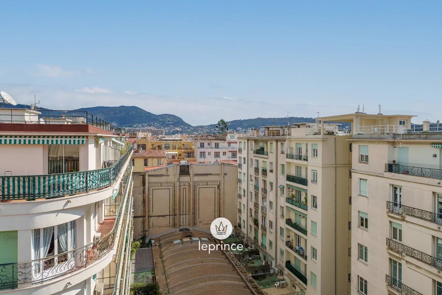 Property photo in Carre d'Argent