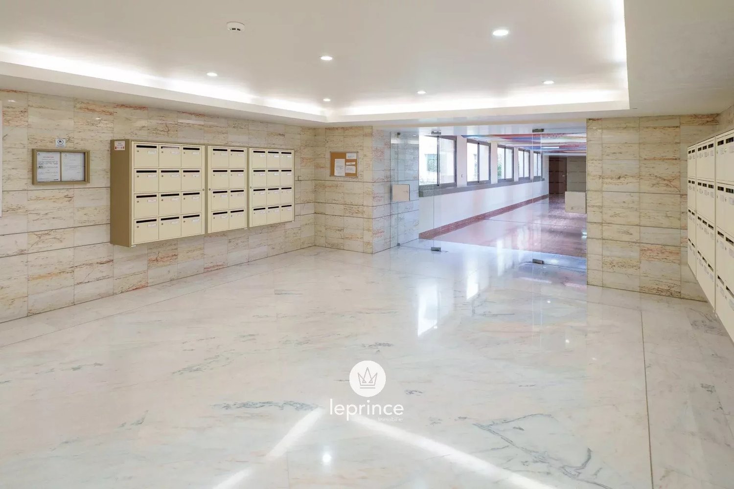 Property photo in Carre d'Argent