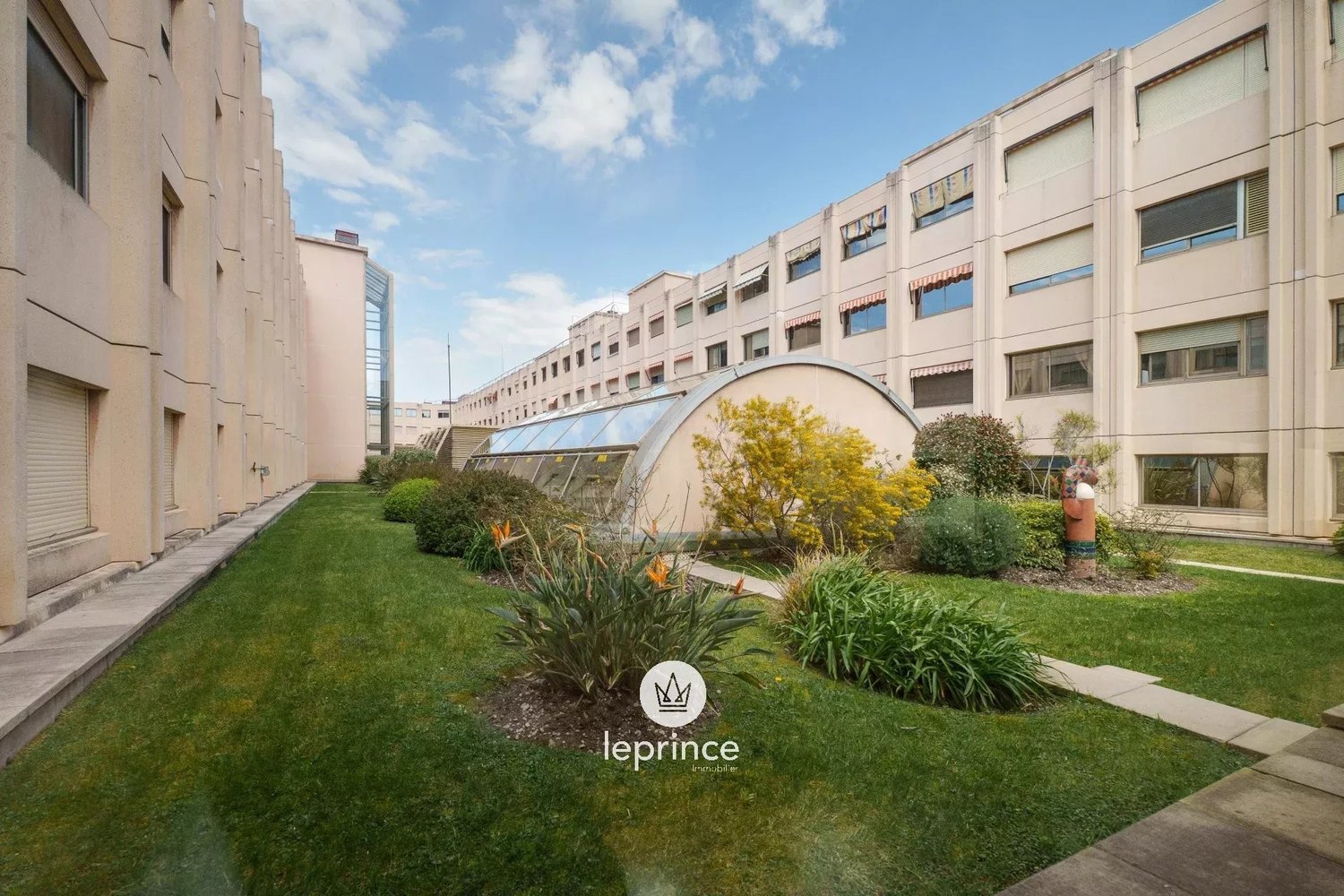 Property photo in Carre d'Argent