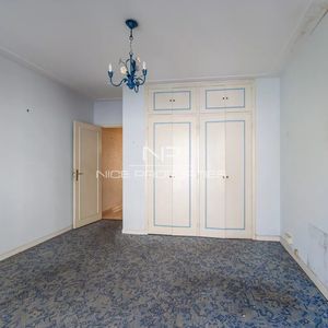 Property in Carre d'Or