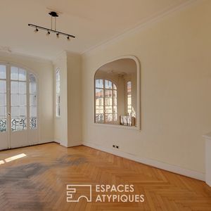 Property in Carre d'Or