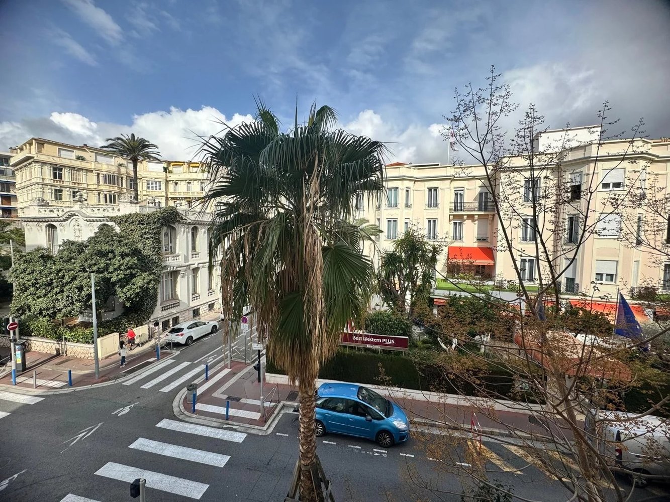 Property photo in Carre d'Or