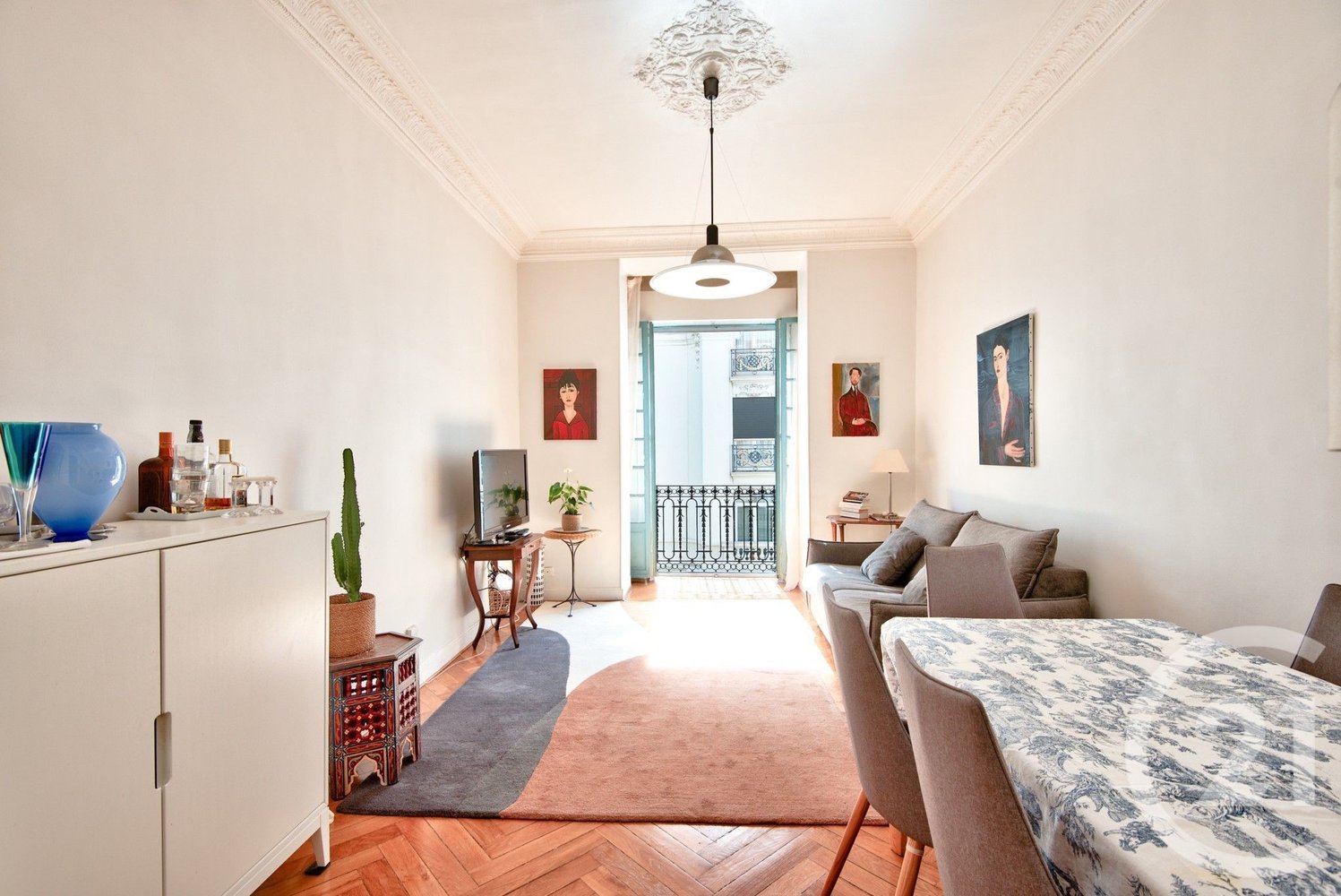 Property photo in Carre d'Or