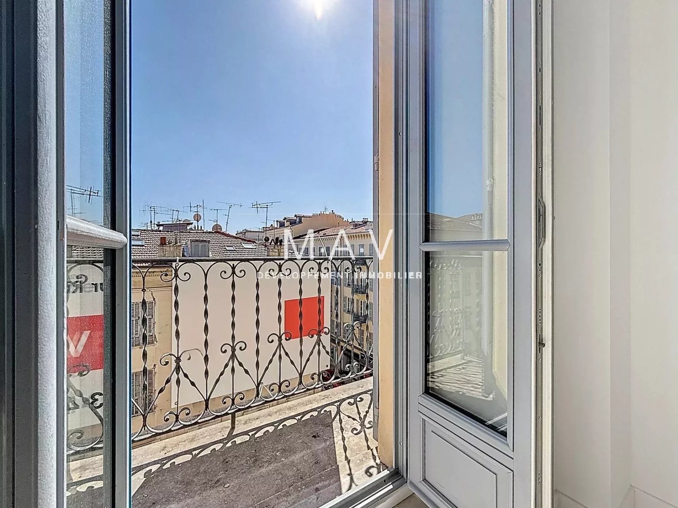 Property photo in Carre d'Or