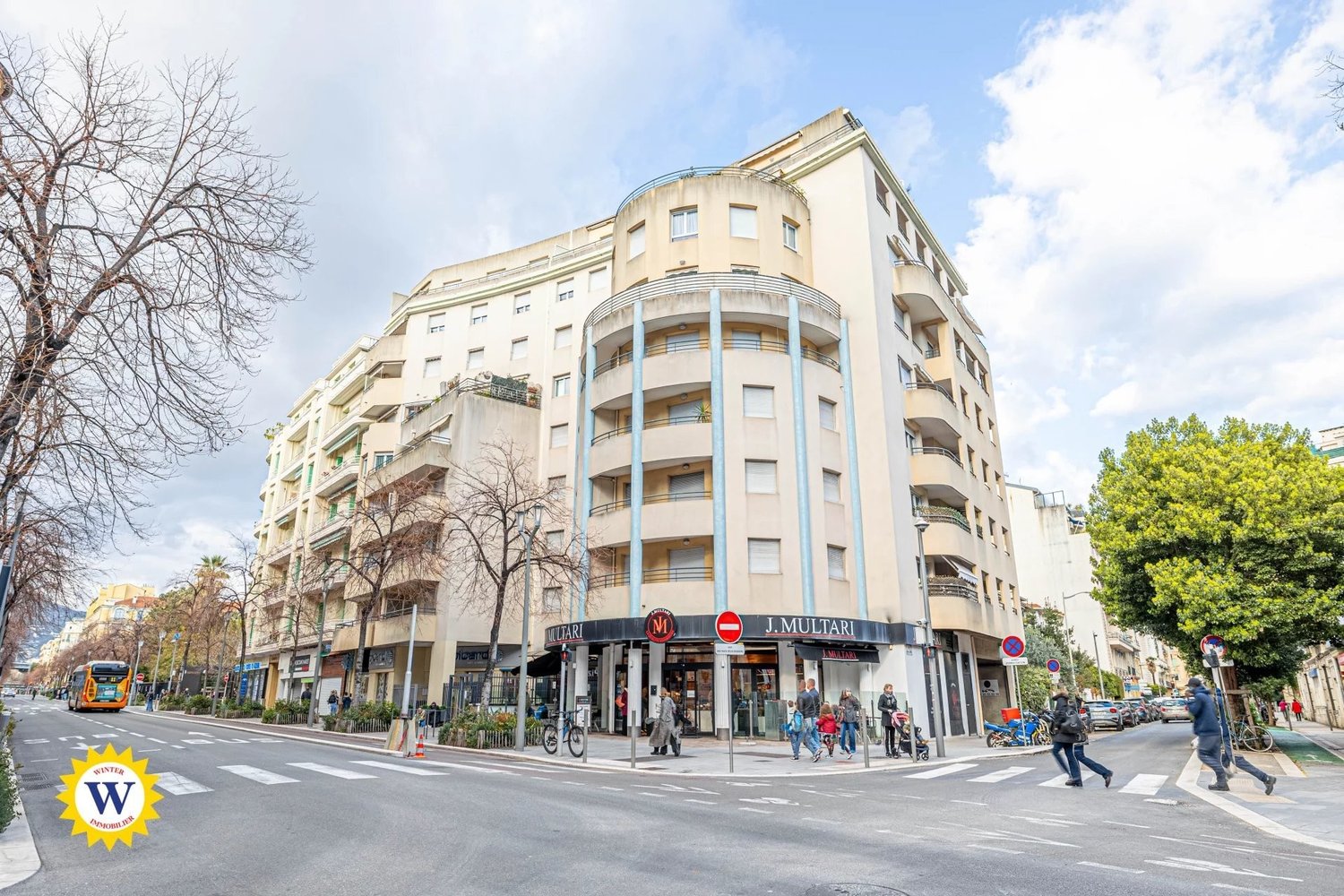 Property photo in Carre d'Or