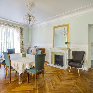 Property in Carre d'Or