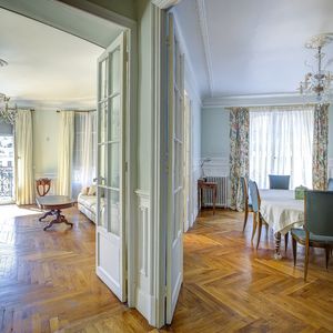 Property in Carre d'Or