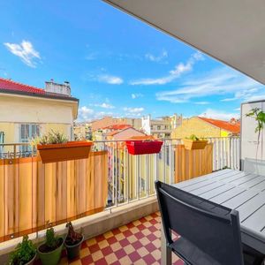 Property in Carre d'Or