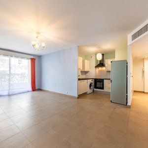 Property in Musicians Quarter