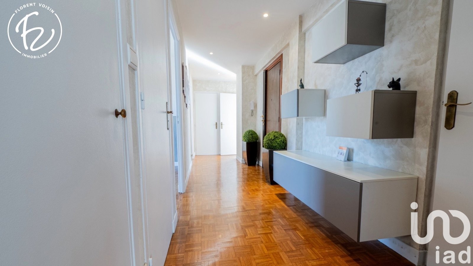 Property photo in Port