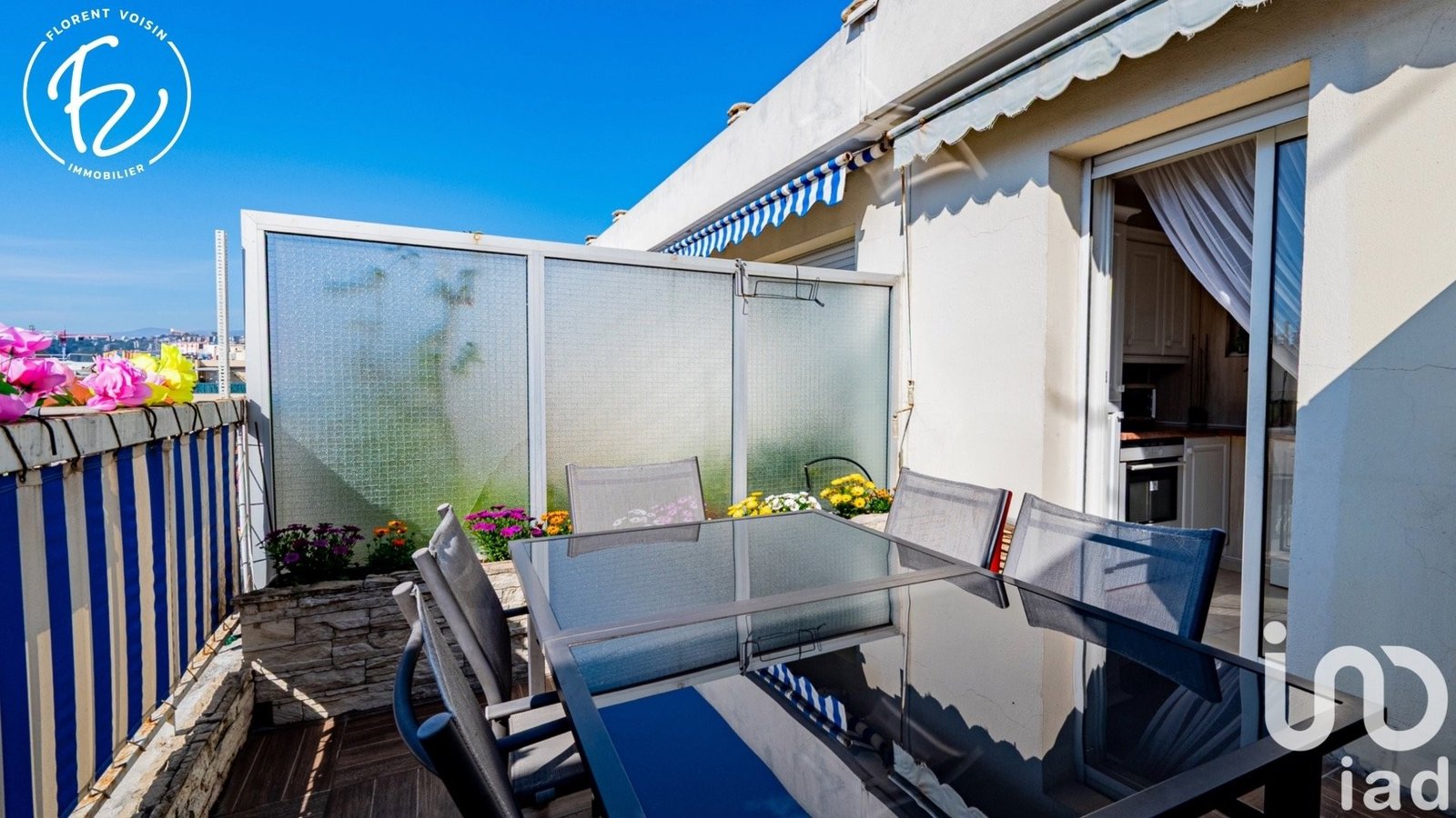 Property photo in Port