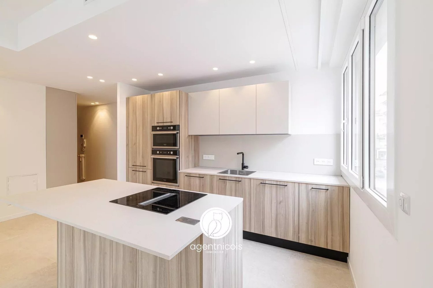 Property photo in Port