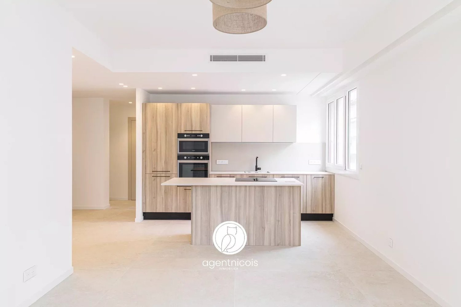 Property photo in Port