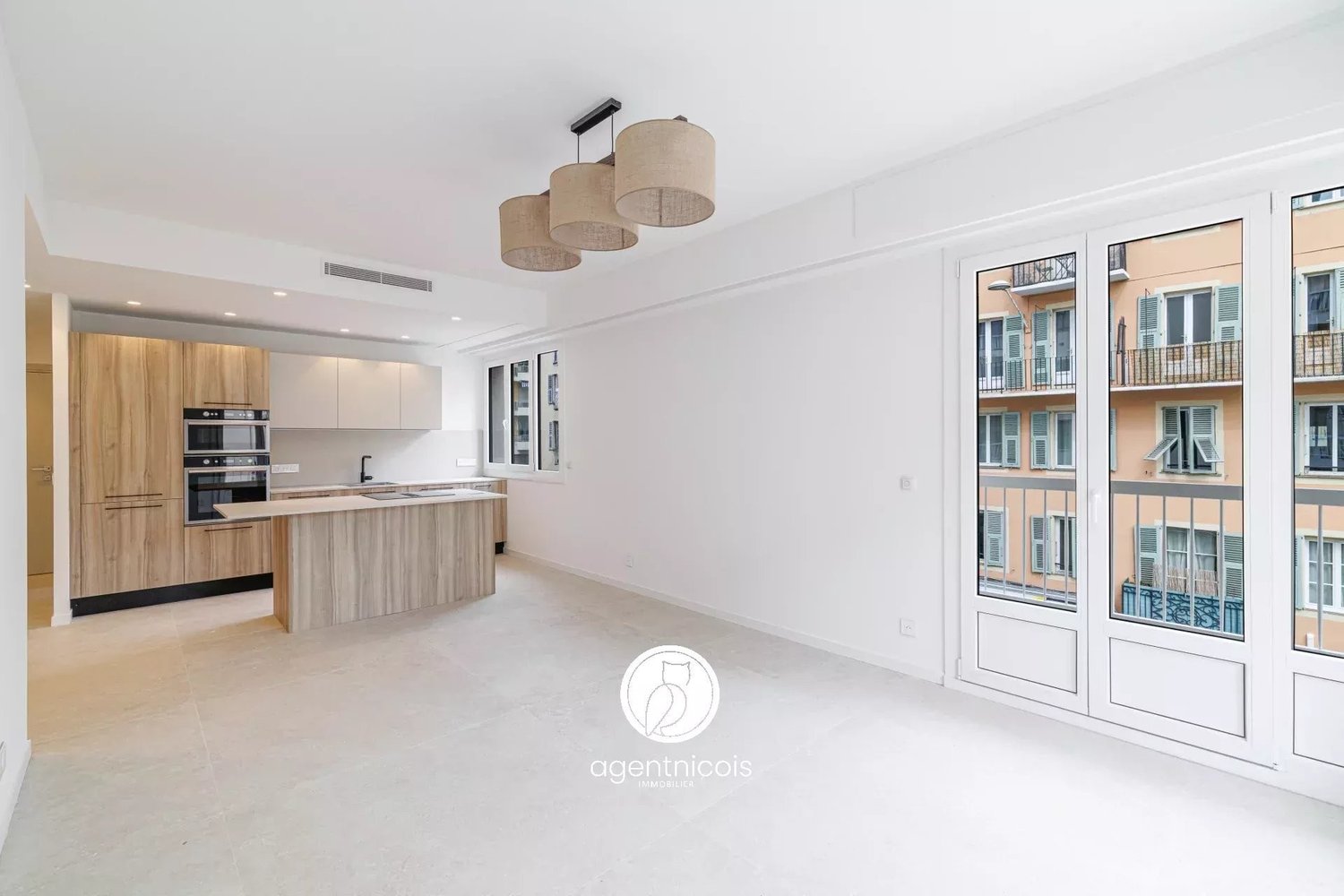 Property photo in Port