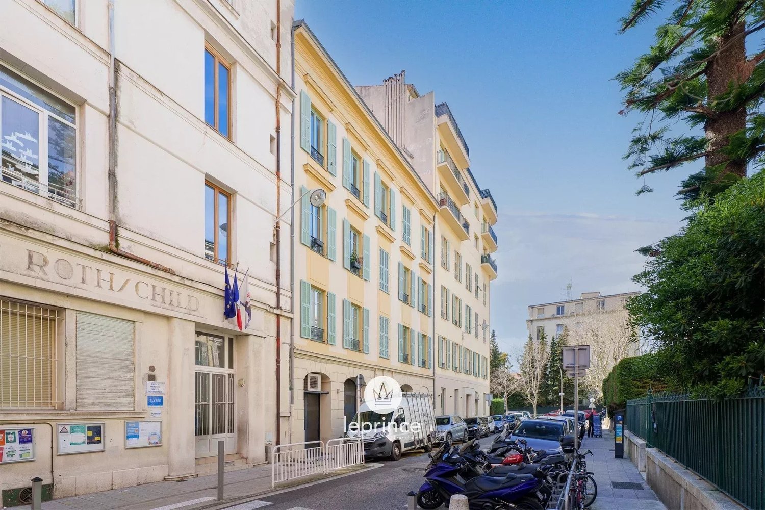 Property photo in Carre d'Argent
