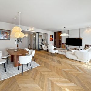 Property in Carre d'Argent