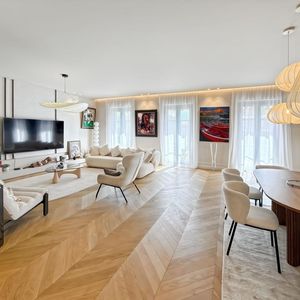 Property in Carre d'Argent