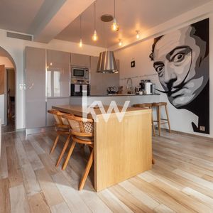 Property in Carre d'Argent