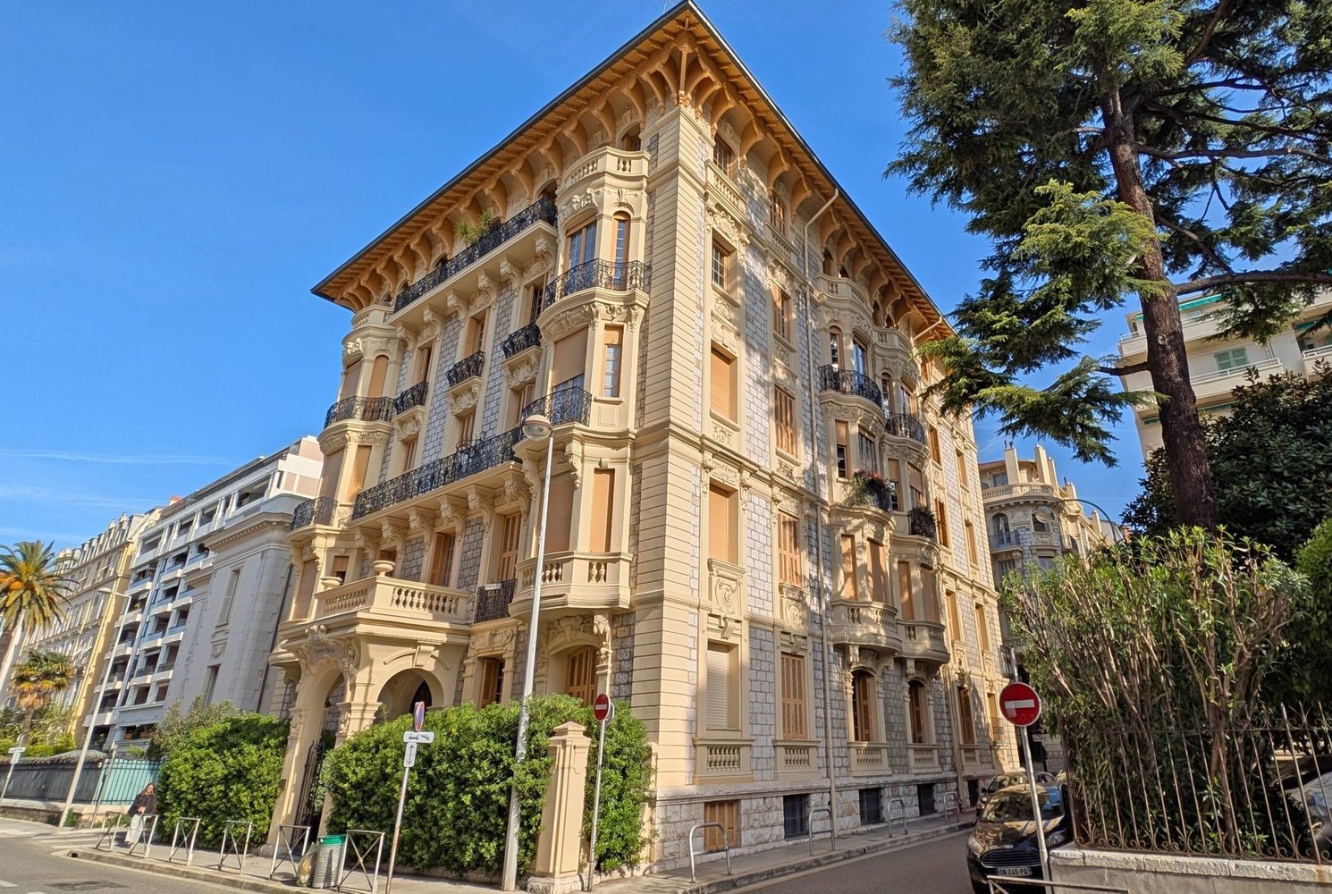 Property photo in Carre d'Argent