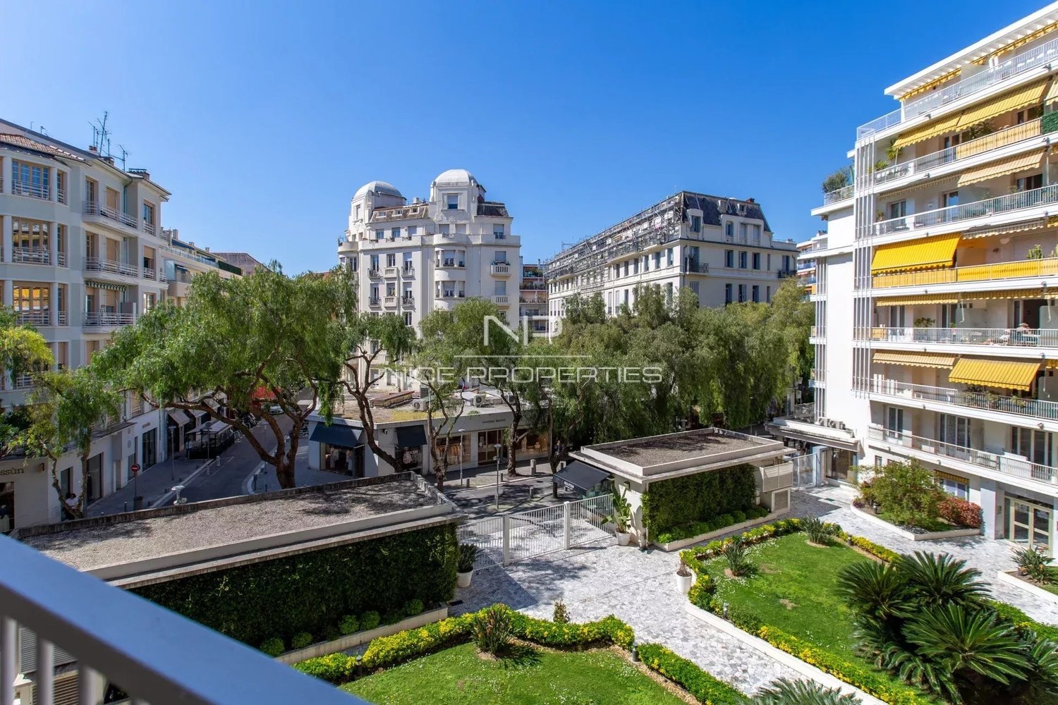 Property photo in Carre d'Argent