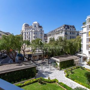 Property in Carre d'Argent