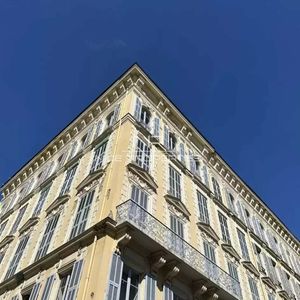 Property in Carre d'Argent